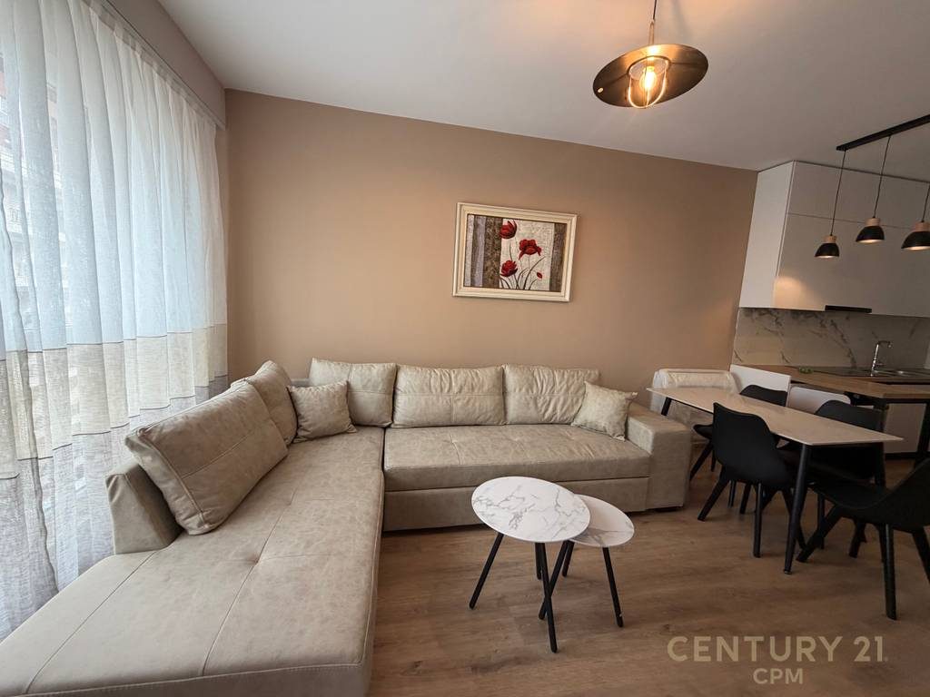 Apartament 1+1  per qira te Kompleksi Aura