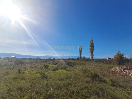 Tokë për shitje  ne autostraden Shkoder-Koplik, Omarej, Vrake, Malësi e Madhe | 25,400 m²