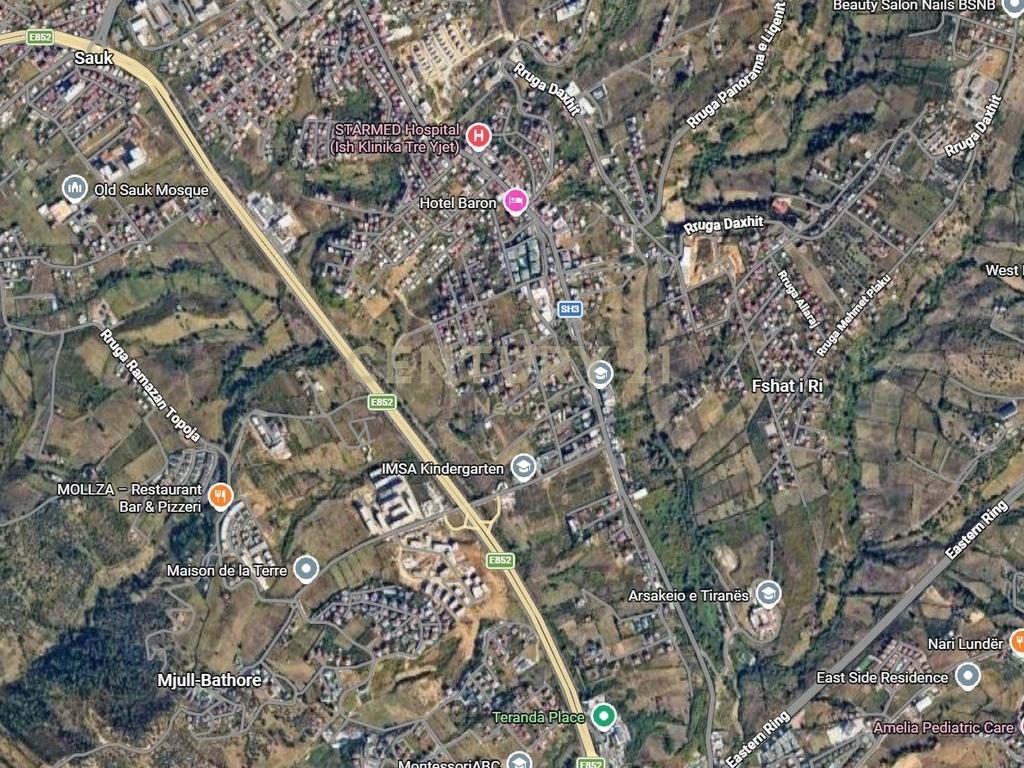TEG 📍 JEPET ME QERA AMBIENT BIZNESI BUZE RRUGE – IDEAL PËR ZYRA DHE AKTIVITETE TË NDRYSHME