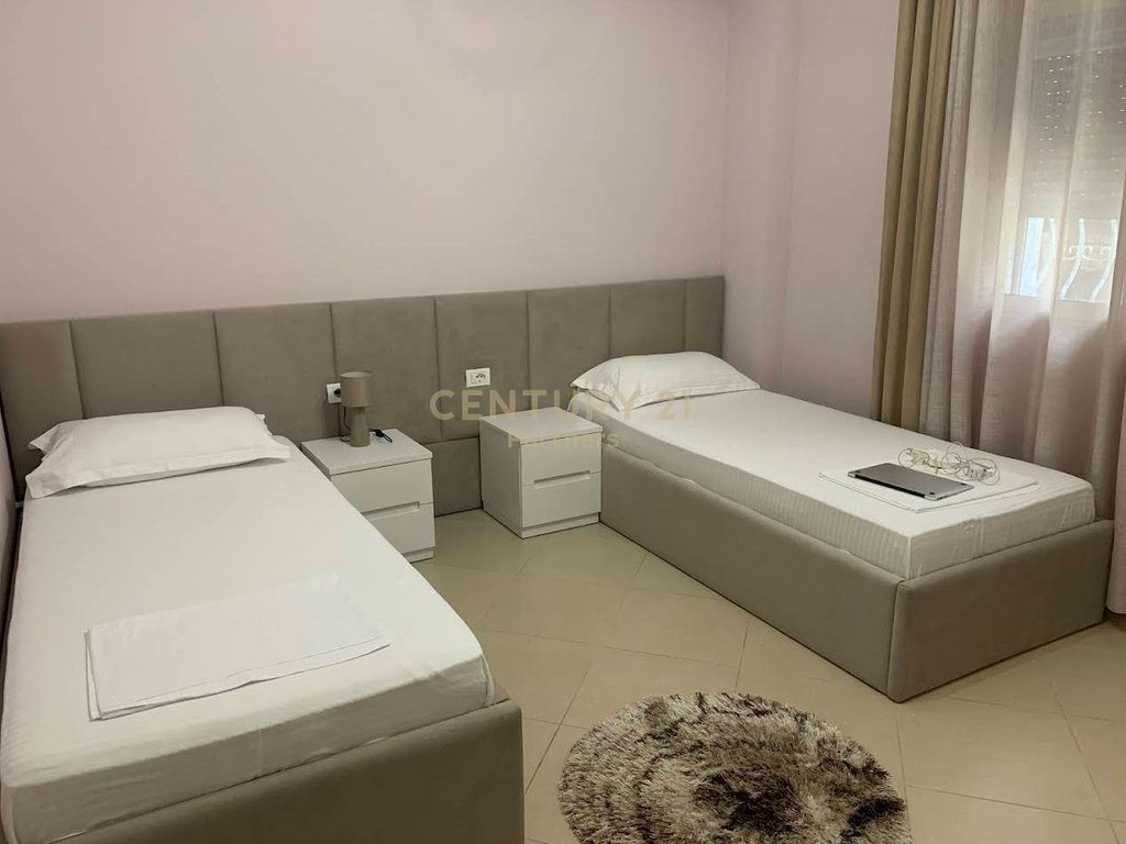 HOTEL NË SHITJE NË BERAT – BIZNES AKTIV ME POTENCIAL TË LARTË INVESTIMI / ÇMIM OKAZION