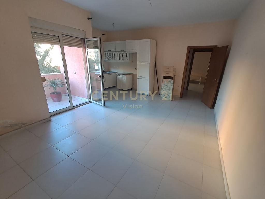 Apartament 2+1+2 per shitje, Ura Dervishbeg, Shkoder -  111 m2