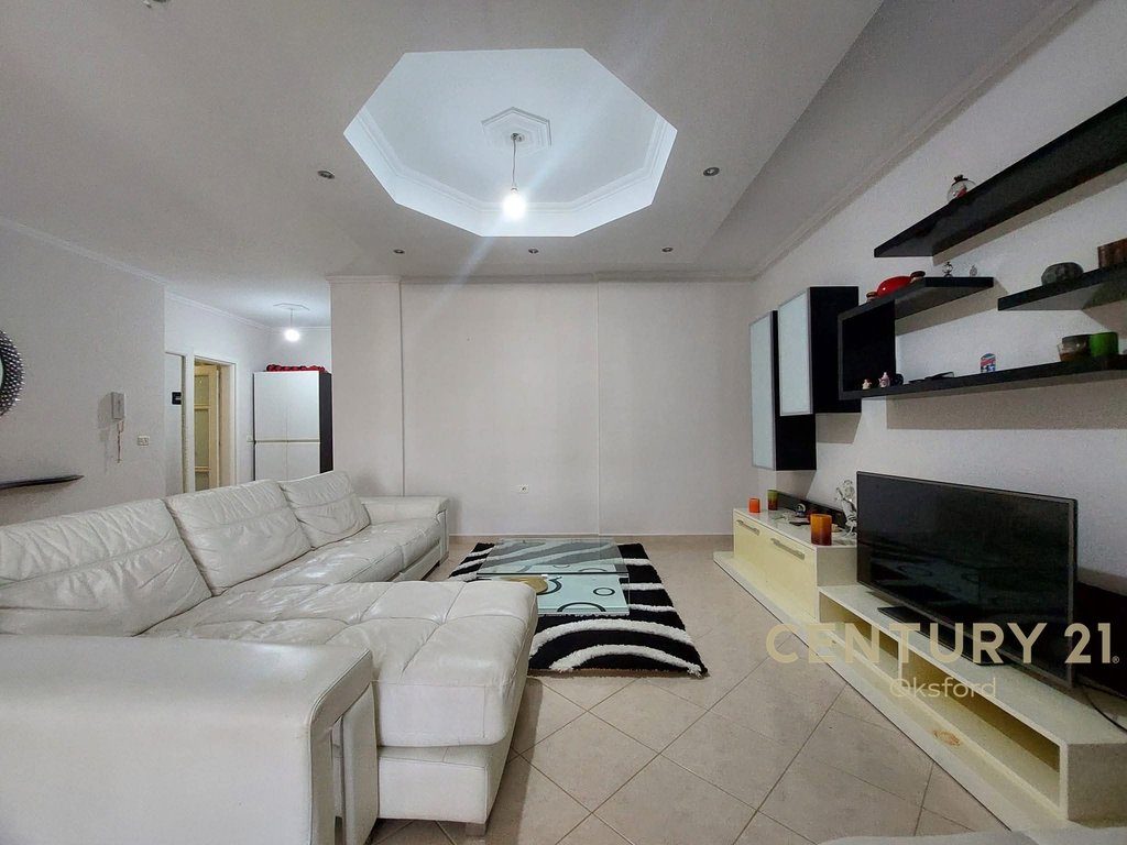 SHITET APARTAMENT 2+1 NE ASTIR