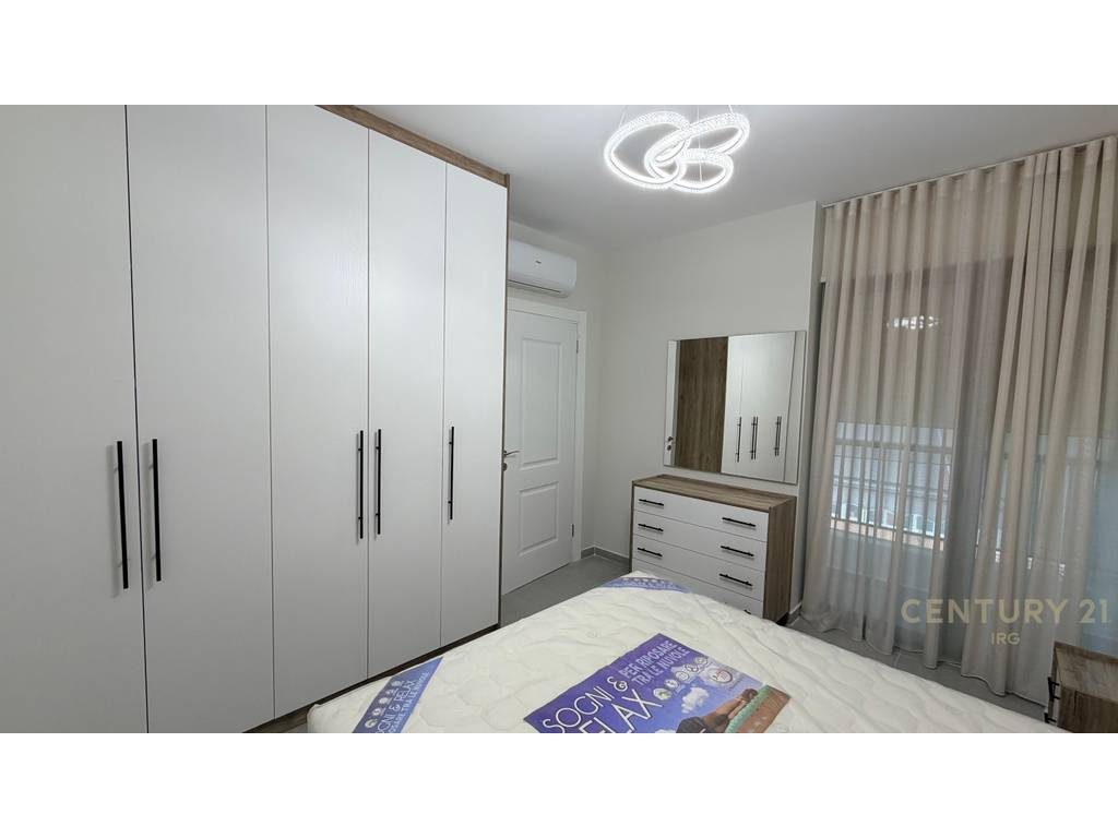 JEPET ME QIRA APARTAMENT 2+1+POST PARKIMI TEK RRUGA DURRESIT !