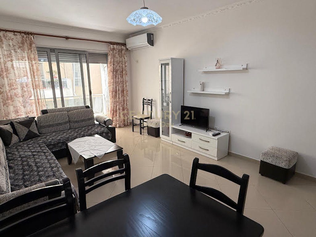 Jepet me qera apartament 2+1 ne vollga!