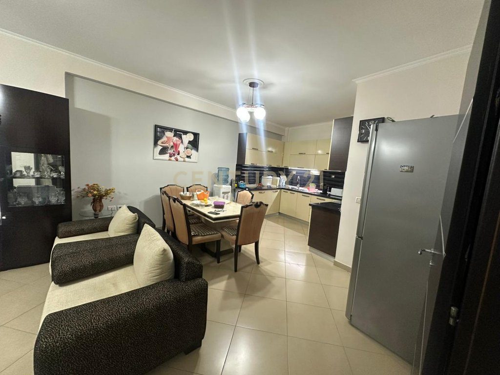 Apartament 2+1+2 për shitje në Misto Mame – 117 m²