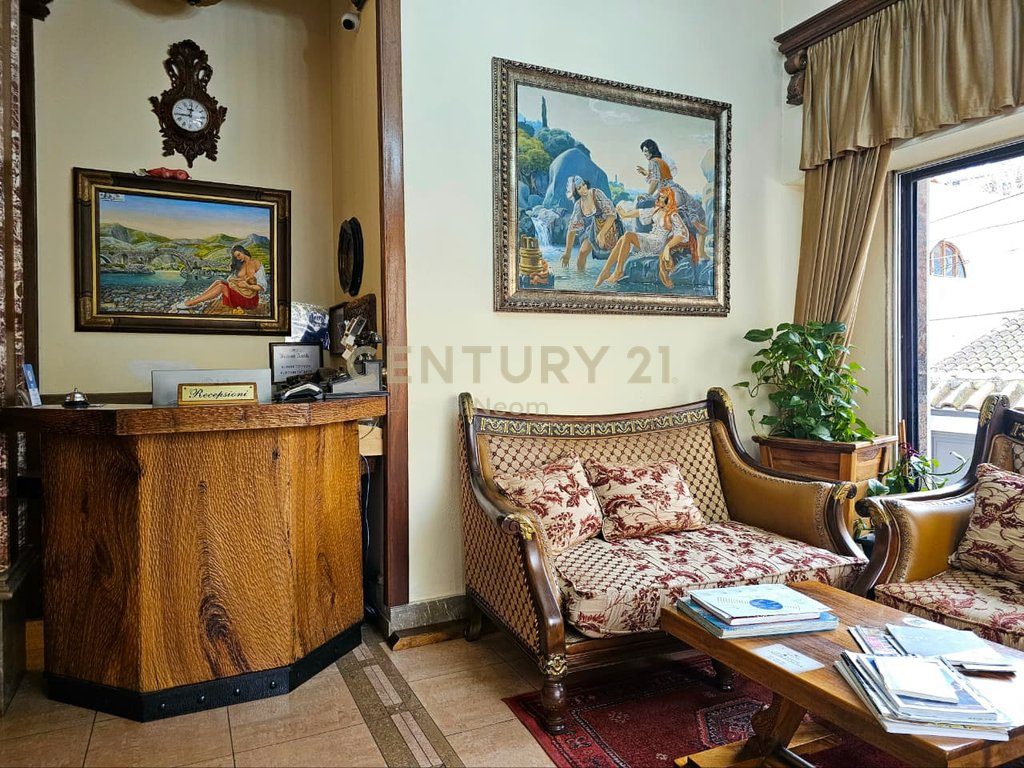 HOTEL PER SHITJE NE QENDER TE TIRANES !
