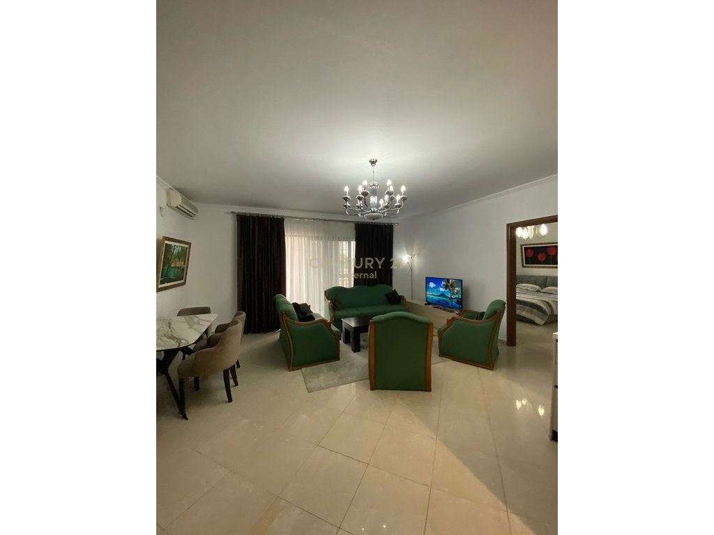 Apartament 1+1 Me Qira në Ish Blloku, Tiranë