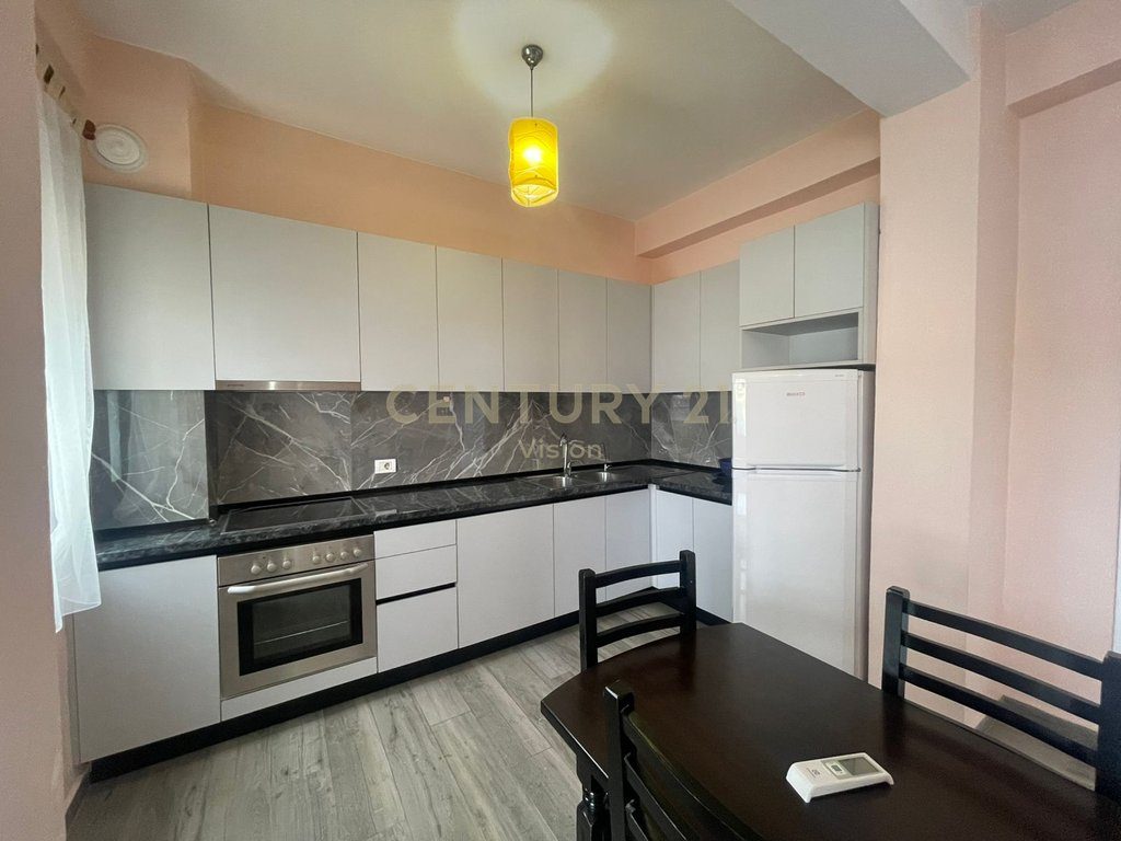 Apartament 3+1 Me Qira në Qendër, Shkodër  | 120 m²