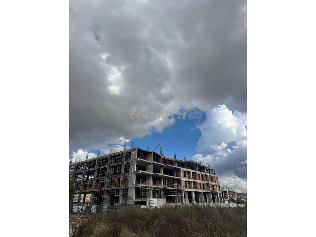 APARTAMENT PER SHITJE NE GOLEM , DURRES 200M NGA DETI - 75,300€