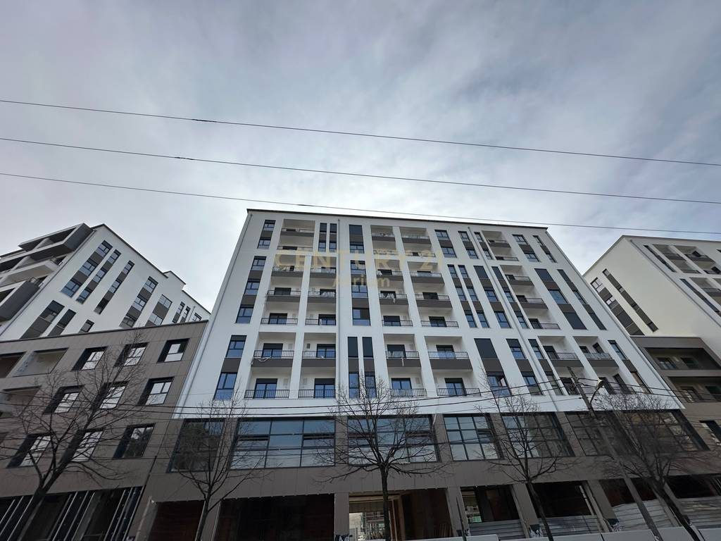 APARTAMENT 1+1 PER SHITJE NE KINOSTUDIO !