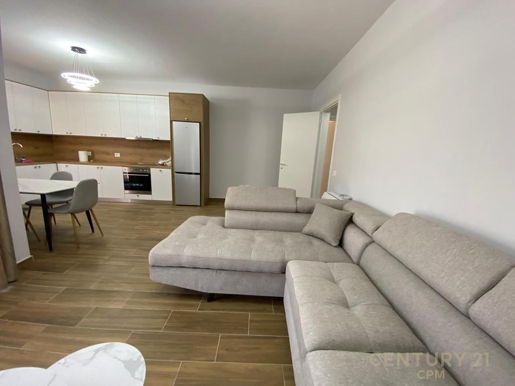 ISH PROFARMA XHAMLLIK JAPIM ME QIRA APARTAMENT 2+1+2