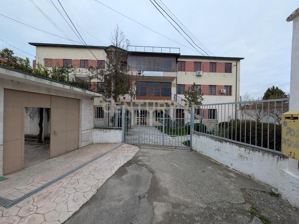 ELBASAN, AMBIENT ZYRE PER QIRA