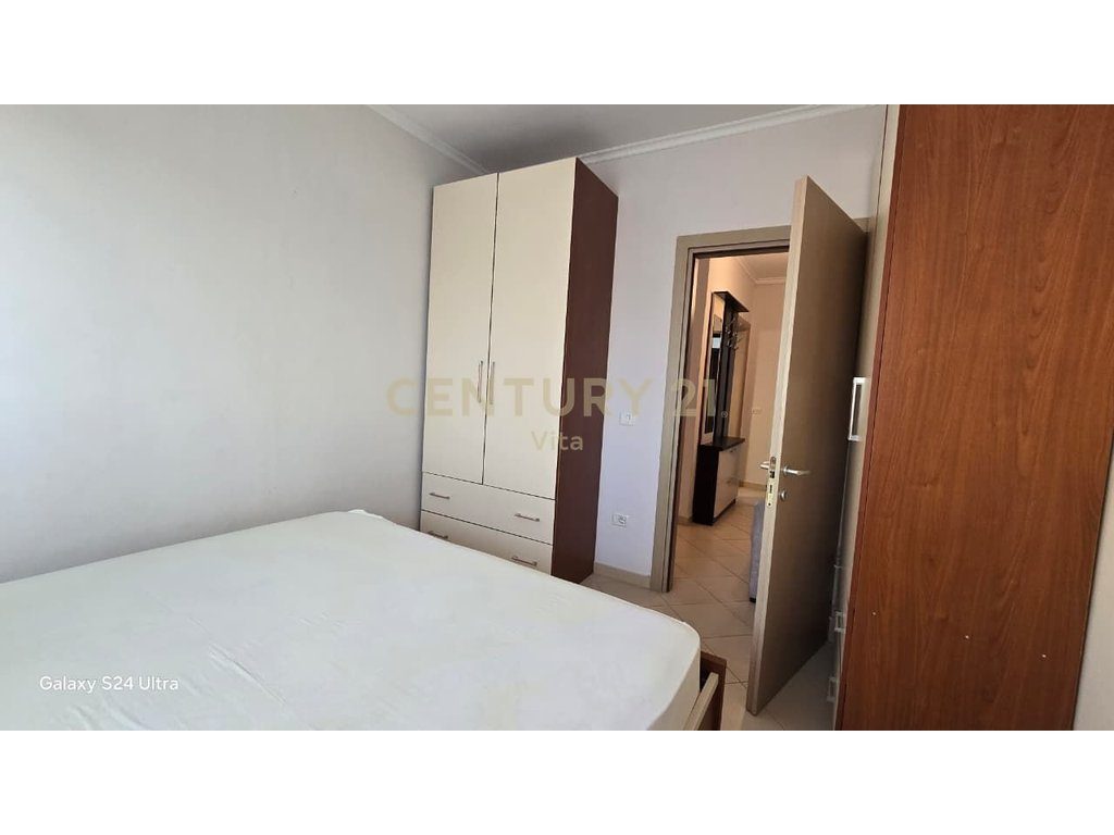 Apartament me Qira në Iliria , Vija e Dytë me Pamje nga Deti !