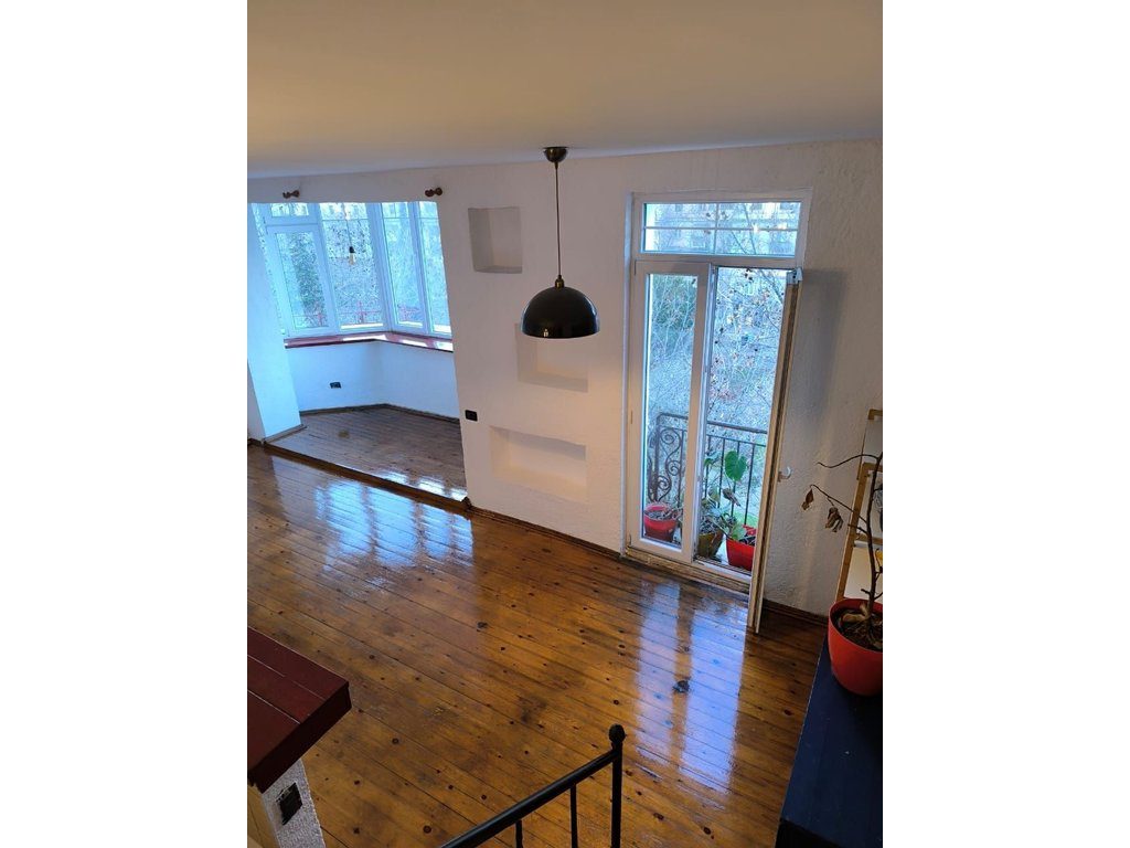 Duplex 2+1+2 Për Shitje në Bllok, Tiranë