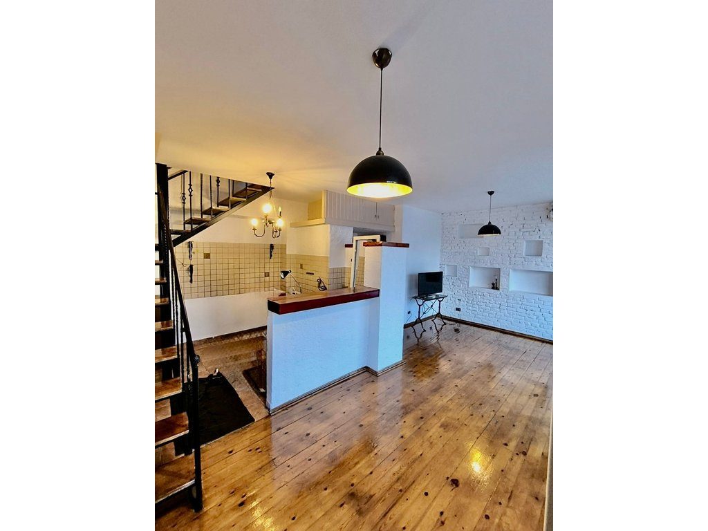 Duplex 2+1+2 Për Shitje në Bllok, Tiranë