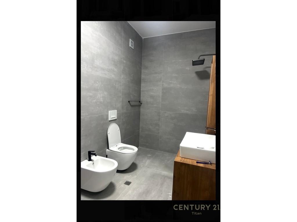 Apartament modern 2+1+2 + parkim per qira te “Xheluks Residence”