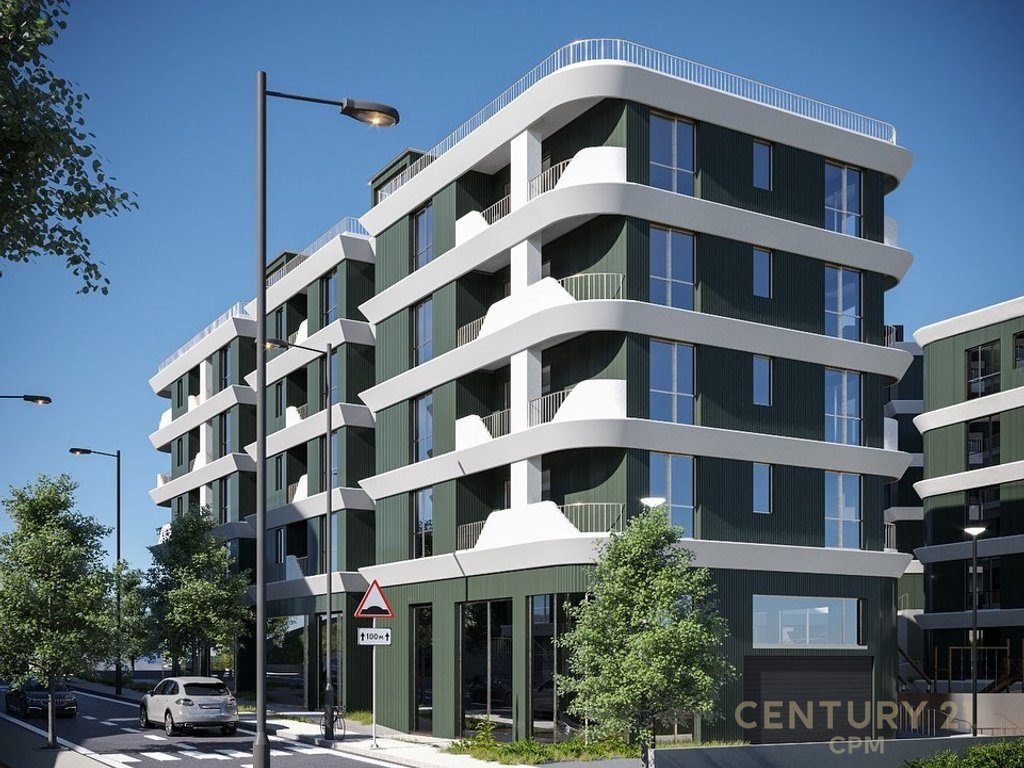 OKAZION! Shitet Apartament 2+1+2 të Liqeni Thatë