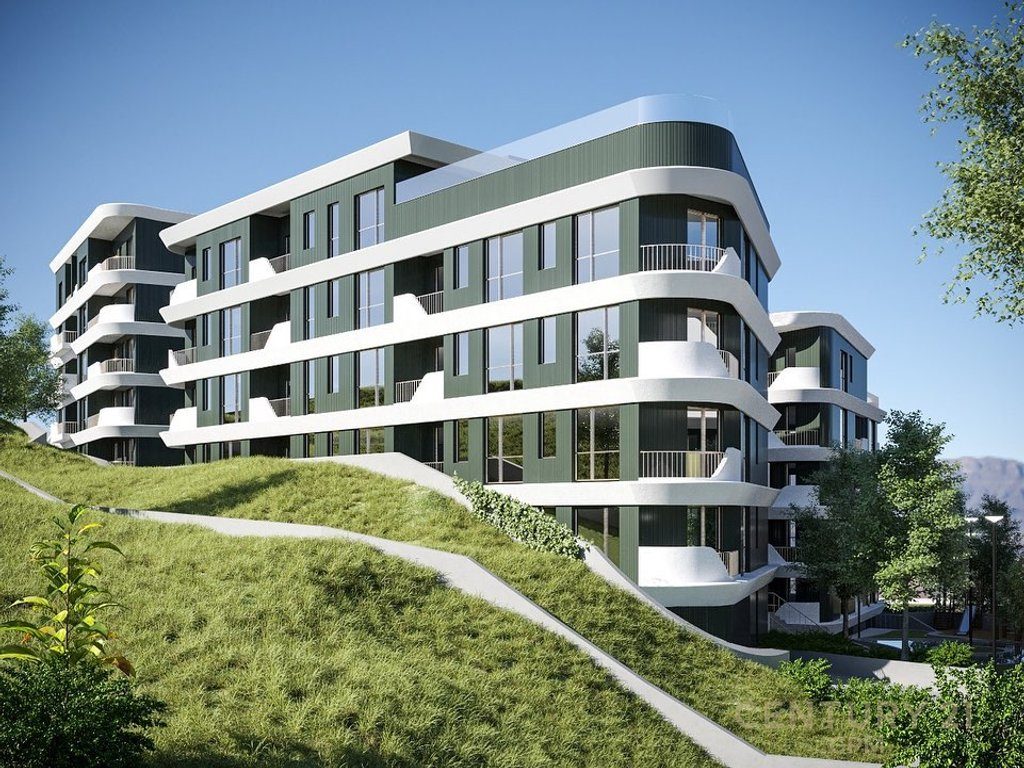 OKAZION! Shitet Apartament 2+1+2 të Liqeni Thatë