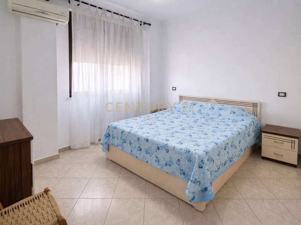 APARTAMENT 2+1 ME PAMJE DETI NE QENDER DURRES !