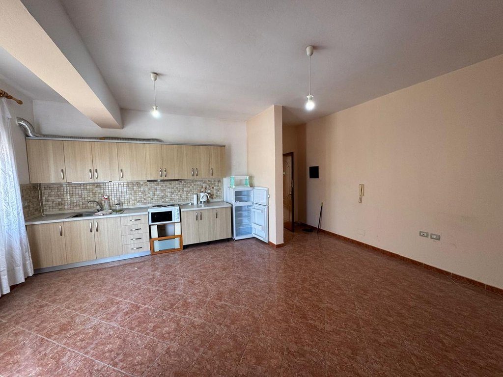 SHITET APARTAMENT 2+1 TEK ALBANO DHE ROMINA!