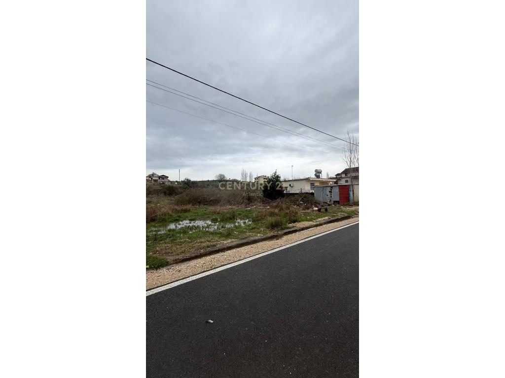 Tokë Industriale Për Shitje në Arapaj, Durrës - 90,000€ | 558 m²