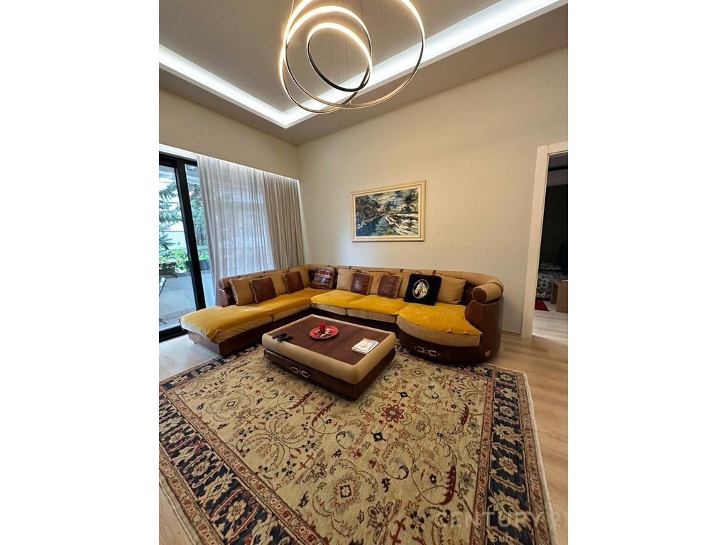 Apartament 3+1 Shitje në Liqeni i Thatë!