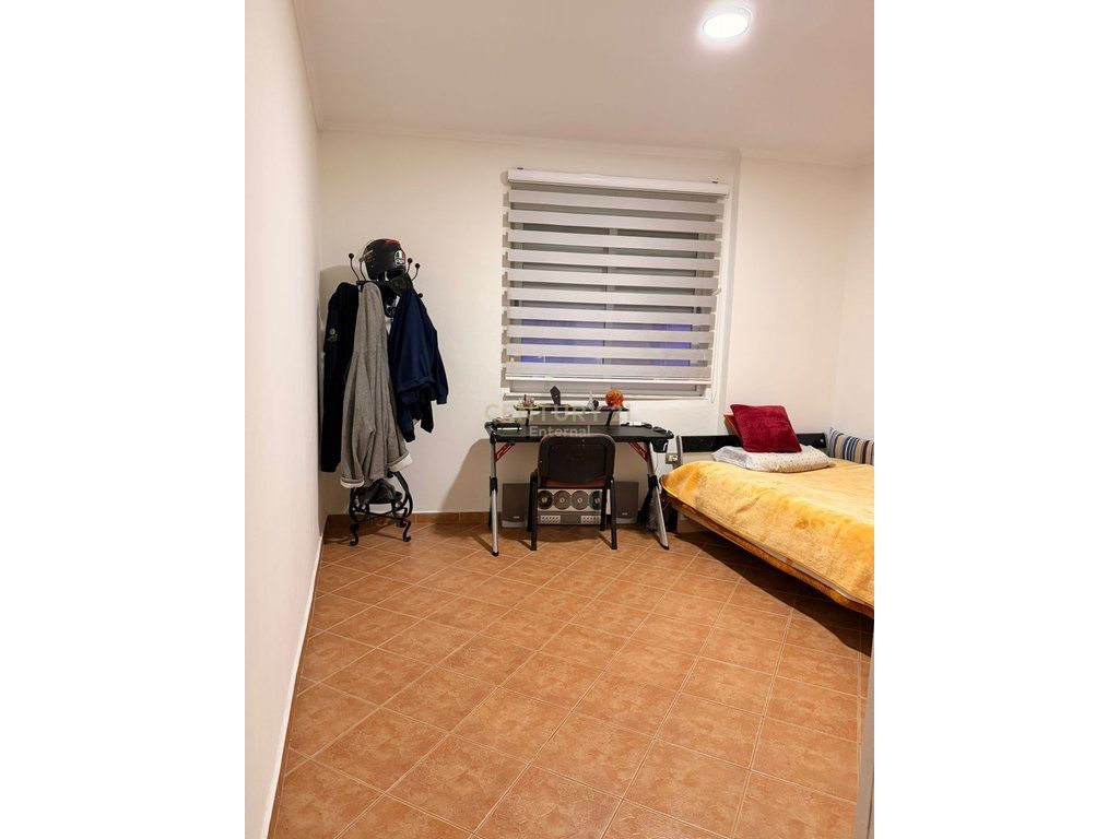 Shitet Apartamet 4+1+2 te Pallatet Cabej