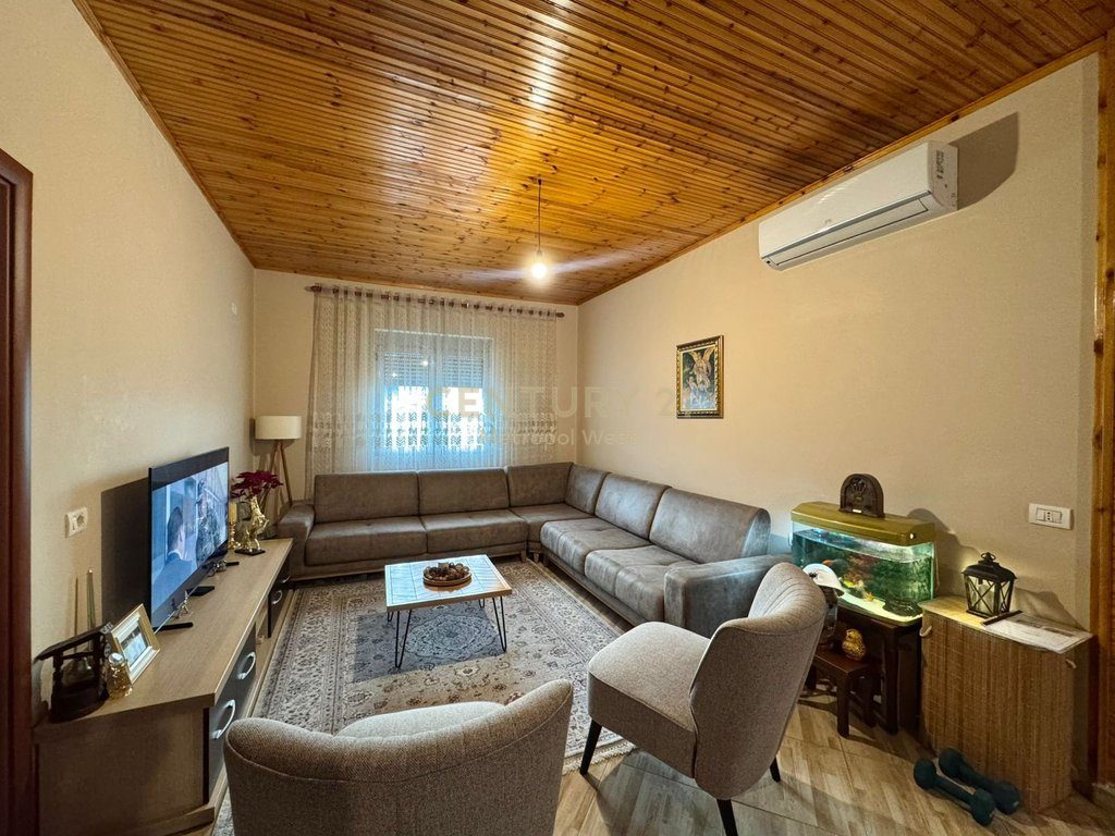 Apartament 3+1+2 per shitje te Ish Tregu Elektrik