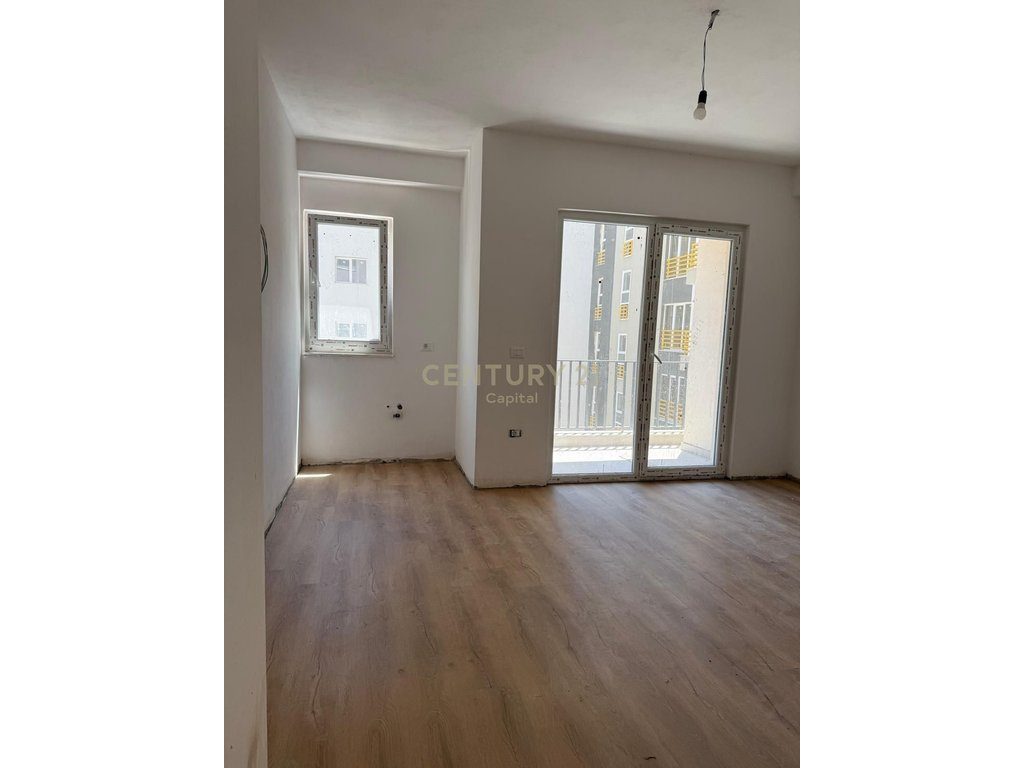 JEPET ME QIRA APARTAMENTI 1+1 REZIDENCA AURA, LAPRAKE