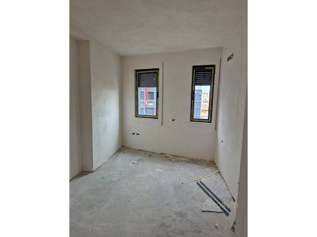Jepet me qira apartament 2+1 ne zonen e Don Boskos!