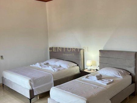KSAMIL, HOTEL PER SHITJE BUZE RRUGES KRYESORE