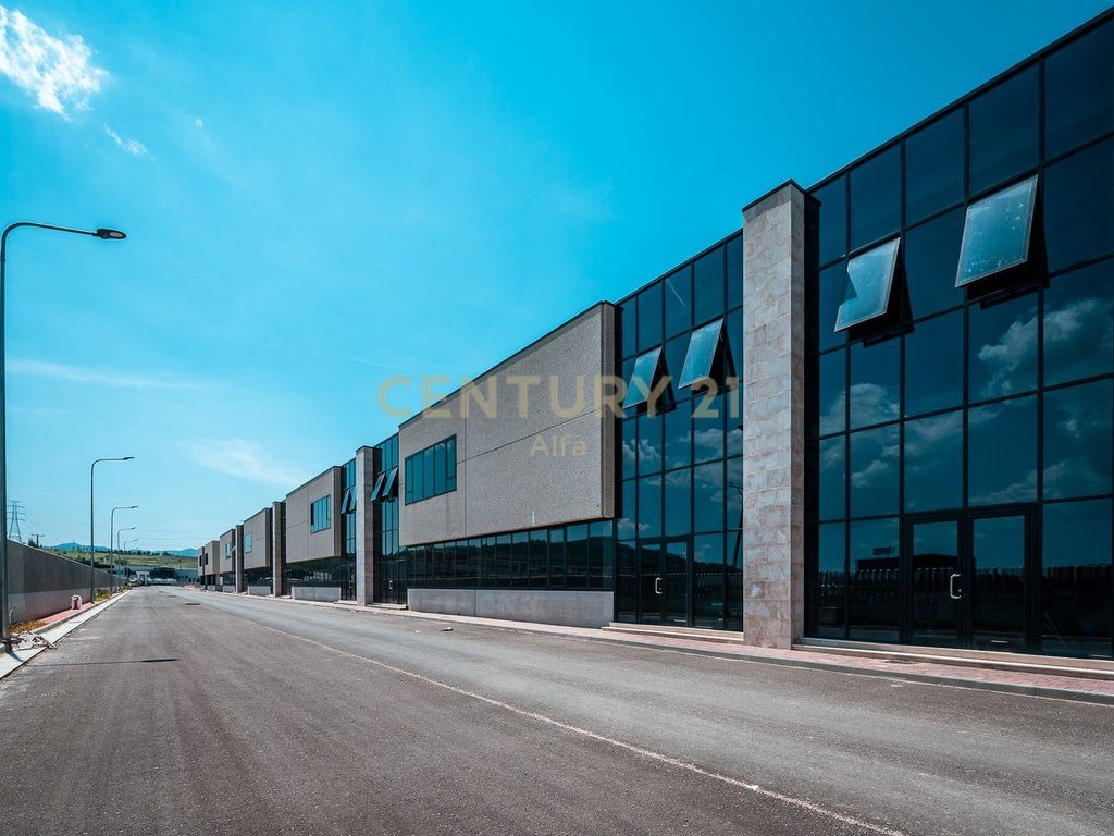 Kapanon  per shitje tek Tirana Industrial Park!