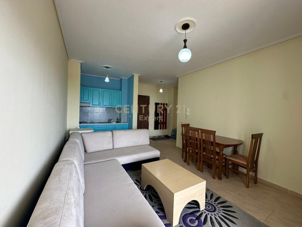 APARTAMENT 1+1 PER QIRA UJI I FTOHTE, PAMJE BALLORE NE DET