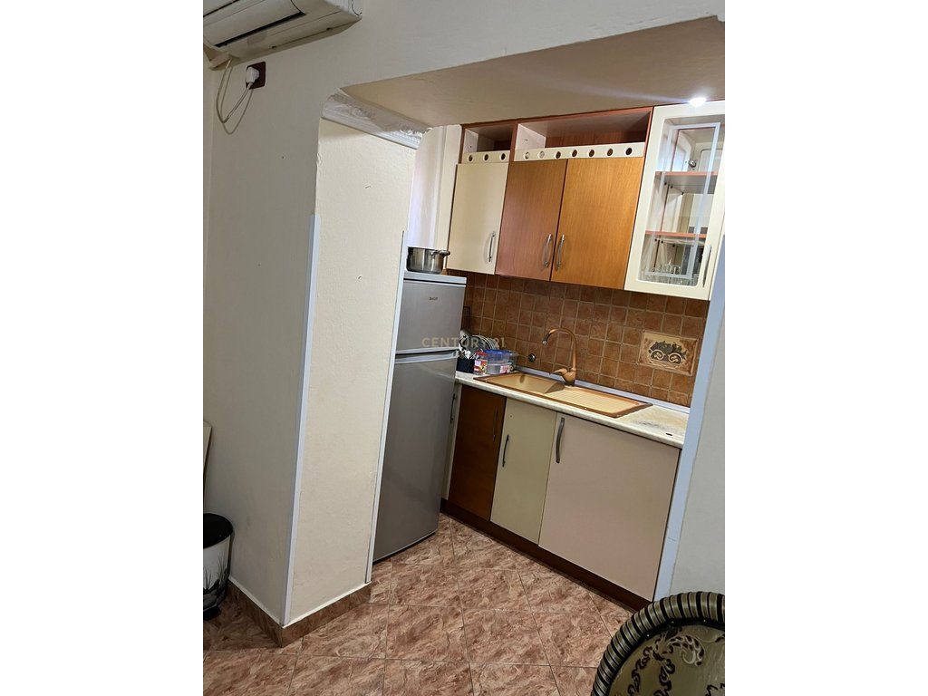 Apartament me Qera prane Rajonit Nr. 4