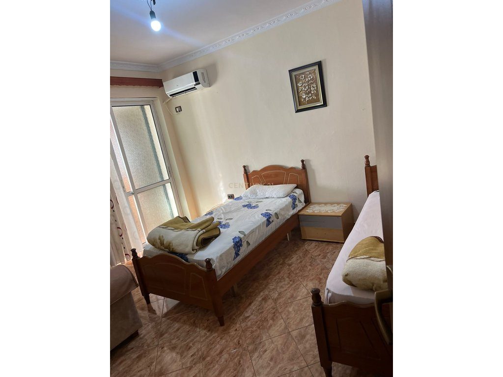 Apartament me Qera prane Rajonit Nr. 4