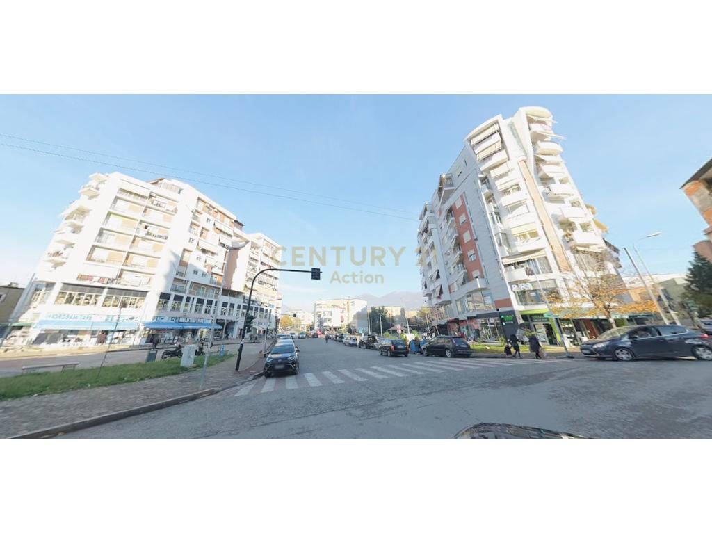 Shiten 3 Vendparkime  pranë ish-Tregut Elektrik!