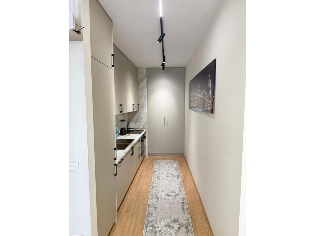 APARTAMENT LUKSOZ NE SHITJE, NE KOMPLEKSIN "FRATARI" NE ASTIR!