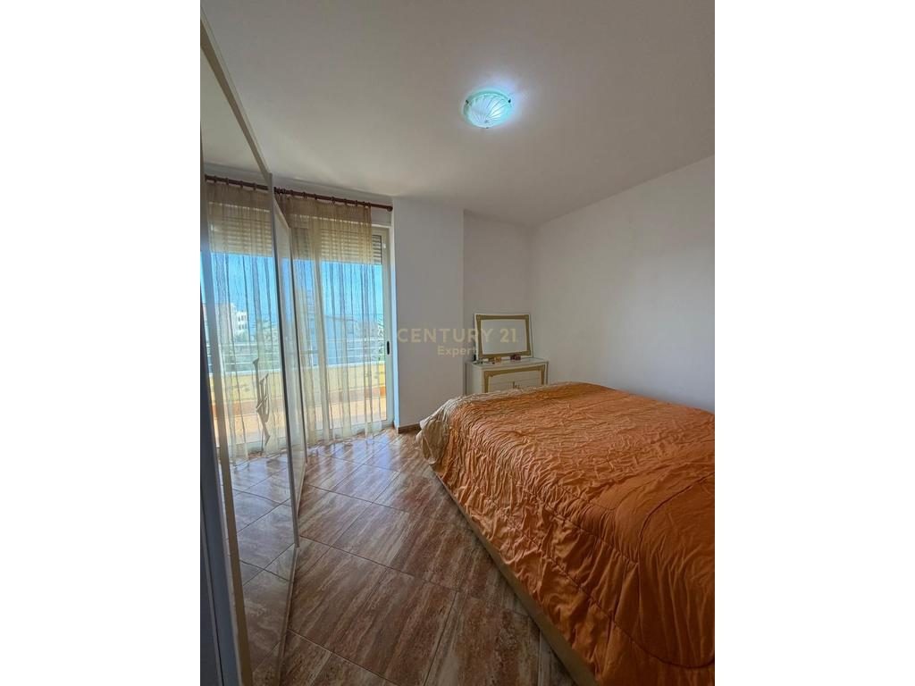 2 Apartamente 1+1 per shitje Durres