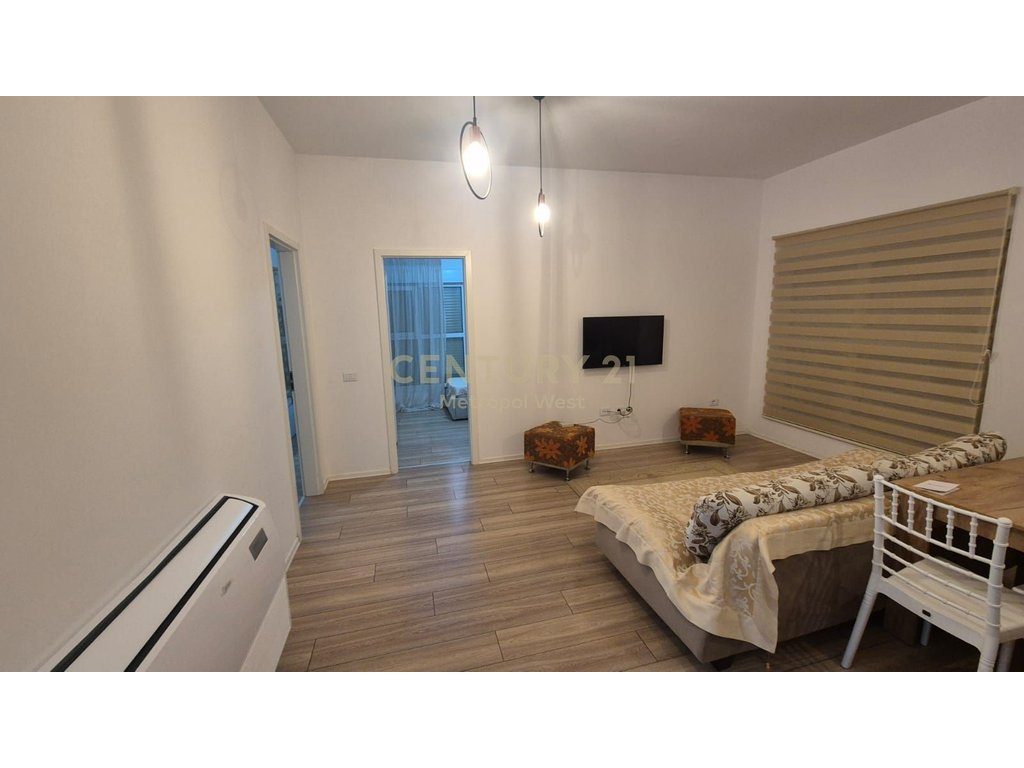 Jepet me qira apartament 2+1 ne Mangalem, Ali Demi!!!