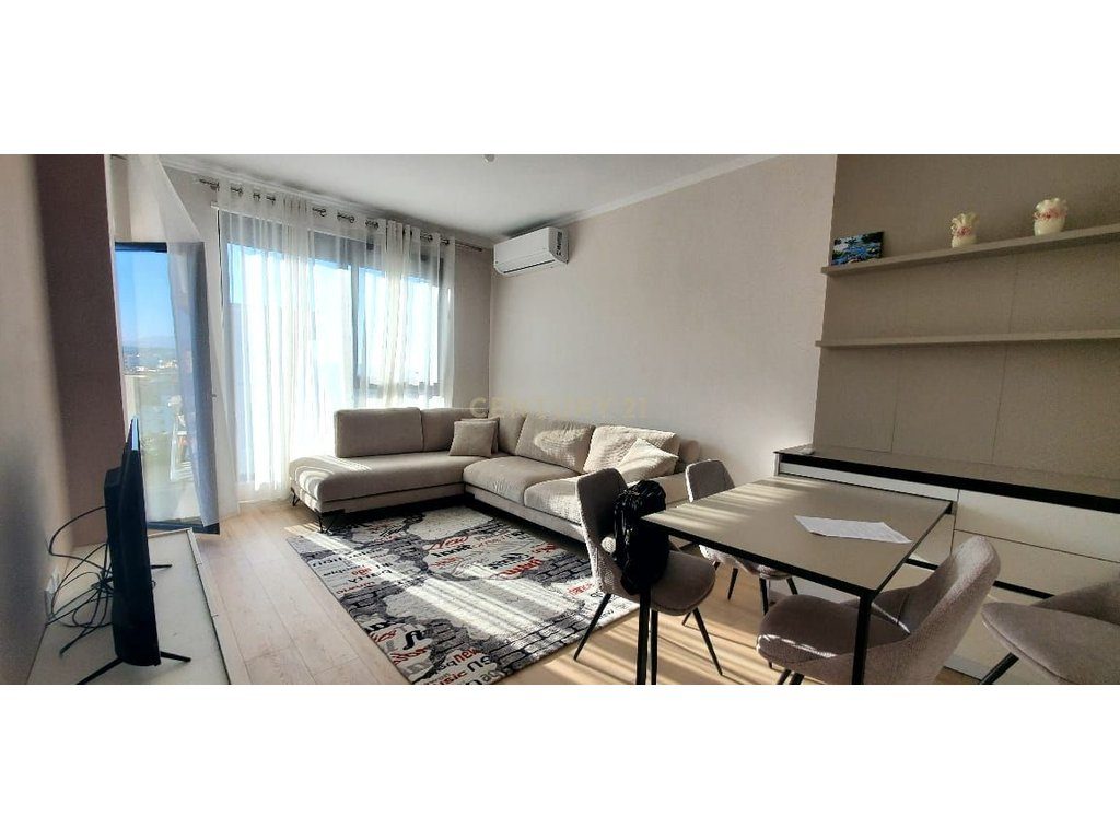 Jepet me qira apartament 2+1 në kompleksin Erli UET