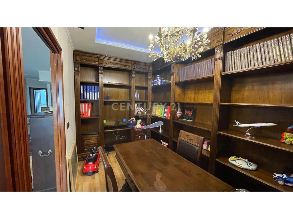 Qira, Apartament 2+1+2, Sheshi Willson