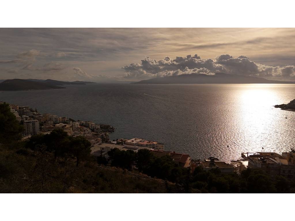 SARANDE, SHESIM TRUALL ME PAMJE FANTASTIKE NG DETI
