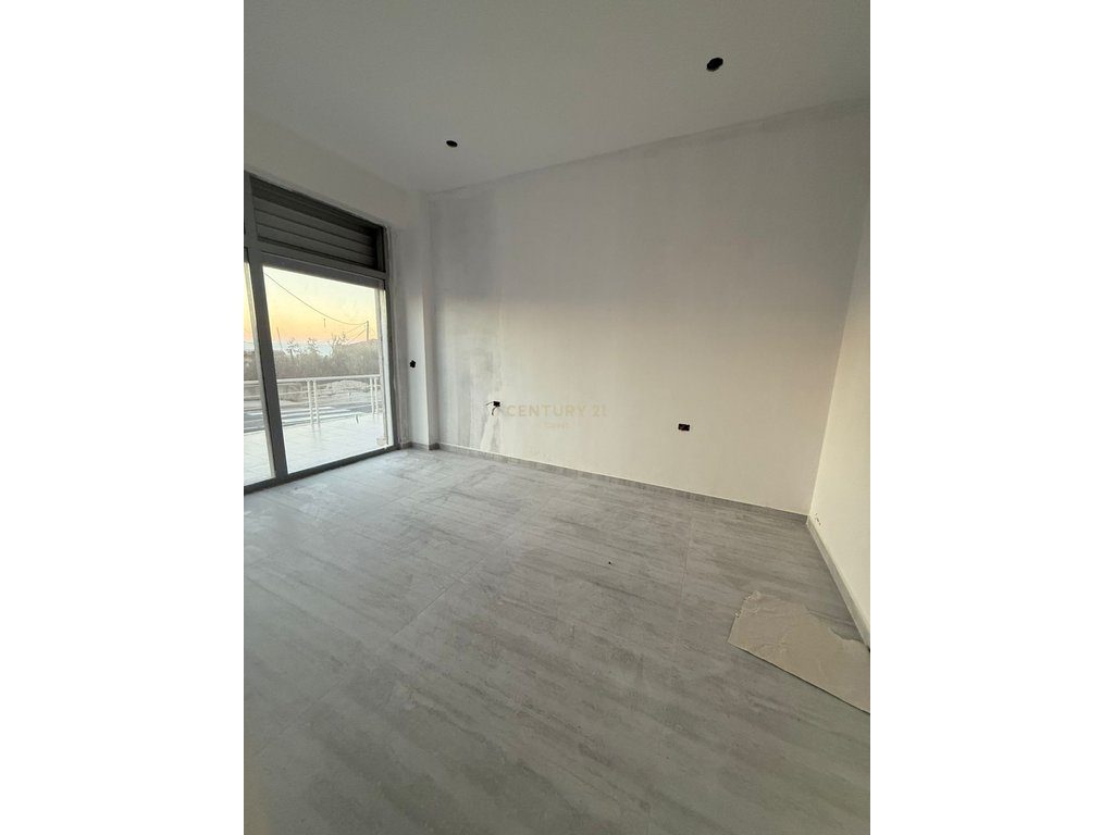 OKAZION !!1 SHITET APARTAMENT 1+1 ME PAMJE NGA DETI – ZONA “UJI I FTOHTË”, VLORE!