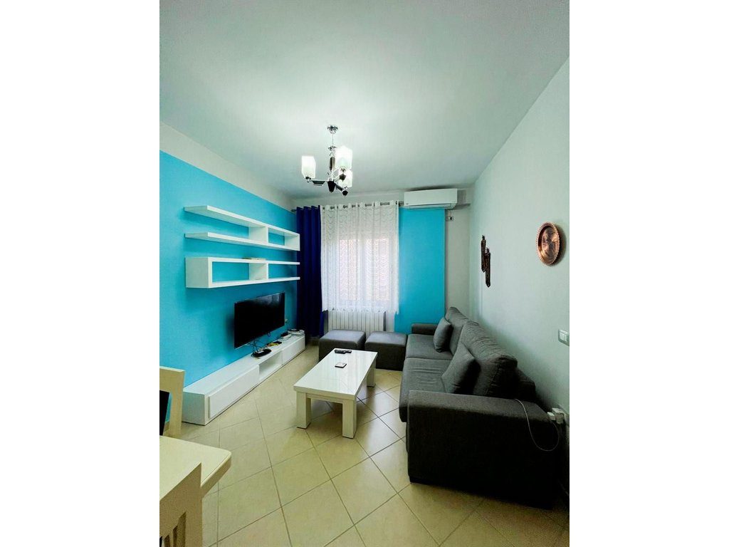 APARTAMENT 2+1 PER SHITJE ,NE LUNGOMARE 2!