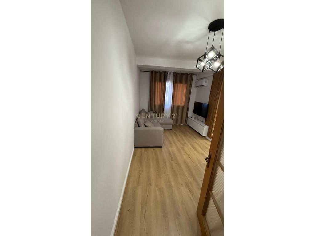 Apartament 1+1 në Shitje – Plazh, Durrës 50 m² • 90,000€ • Vijë e dytë me detin