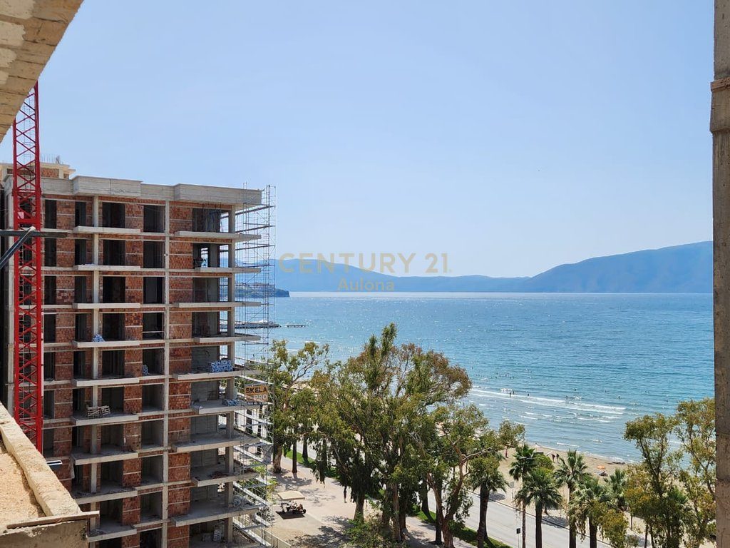 OKAZION TE REZIDENCA POSEIDON , LUNGOMARE - VLORE !