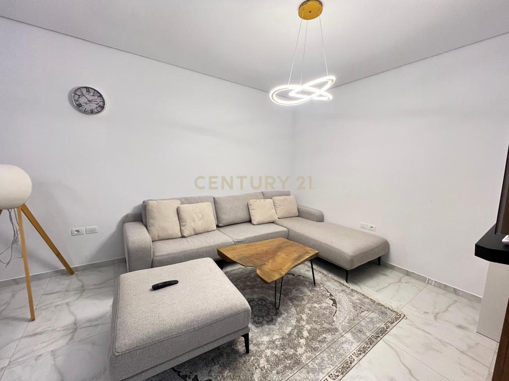 Shitet, Apartament 2+1, San Pietro Residence, Gjiri i Lalzit !