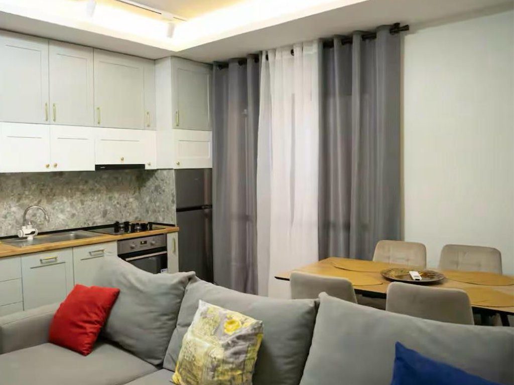 Apartament 2+1 Me Qira në rrugen Gjon Bukuzu ,prane Restorant Durrësi, Tiranë