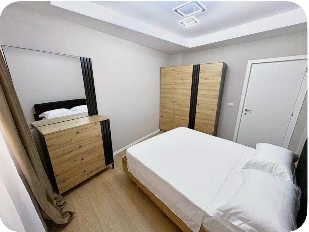 Apartament 2+1 Me Qira në Restorant Durrësi, Tiranë - 800€