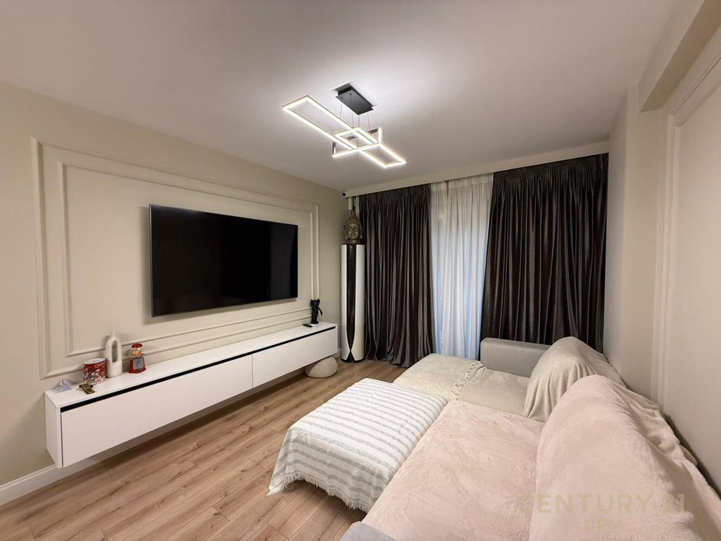 SHESIM APARTAMENT 2+1+2 PRANE KIKA 2